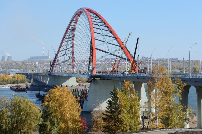Как испытывали на прочность Бугринский мост