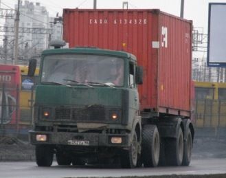 Чистят кольцо: грузовикам на МКАД придется отказаться от "Евро-2"