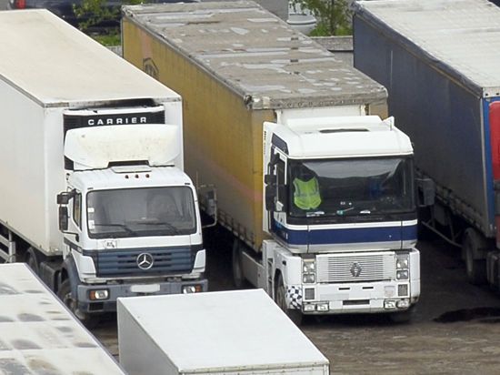 Москве грозят дефицитом продуктов из-за проблем с грузоперевозками