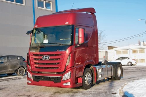 Дальнобой по-корейски: Hyundai Xcient