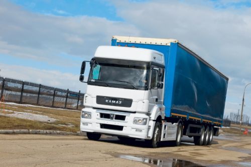 Тягач переходного периода: КАМАЗ-5490 Тягач переходного периода: КАМАЗ-5490
